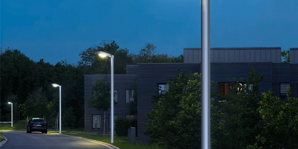 solar security flood lamp